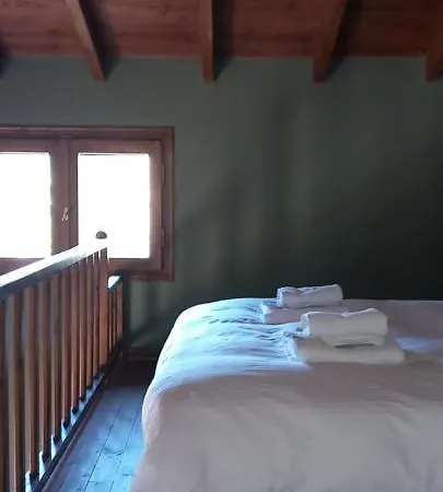 Elaia Synikia Mesi Trikalon