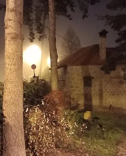 Elaia Penzion Synikia Mesi Trikalon